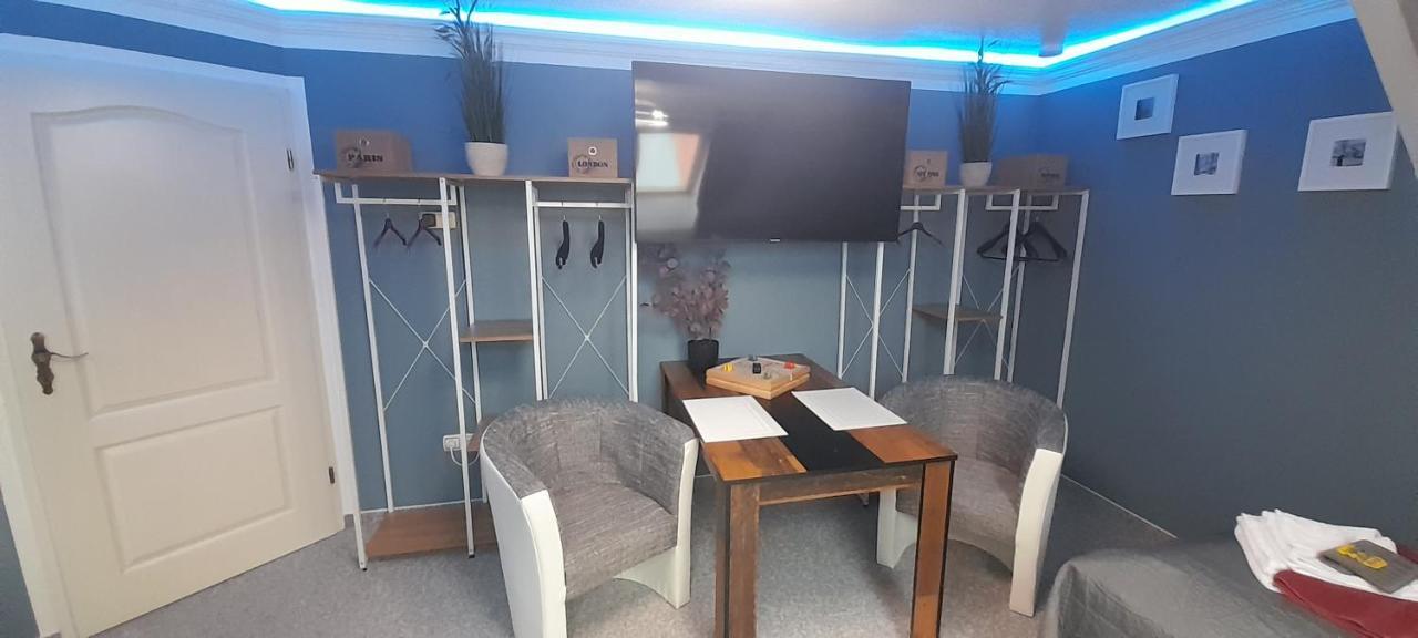 Best-Preis -Vip Lounge- Mit Netflix, Self-Check-In, Ebike Ladestation, Fahrradraum, Wlan Und Netflix - Direkt Am Elberadweg Im Herzen Von Wittenberge Εξωτερικό φωτογραφία